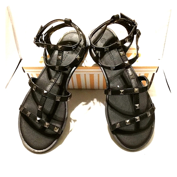 Black studded gladiator sandals - Picture 1 of 8